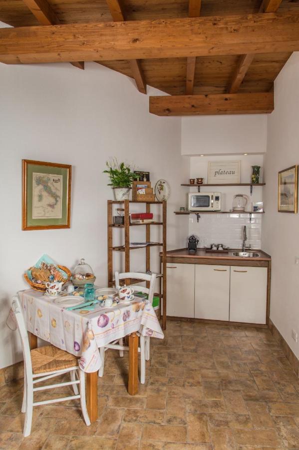 B&B Etruscan Garden Sutri Exterior foto